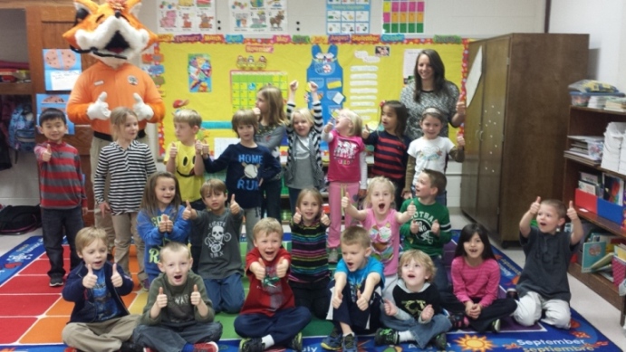 Ferra Fox and schoolchildren