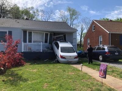 car crash_Birchlawn 4-17-2022